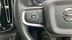 Volvo Xc40 2.0 T4 Momentum Pro 5dr AWD Geartronic Petrol Estate